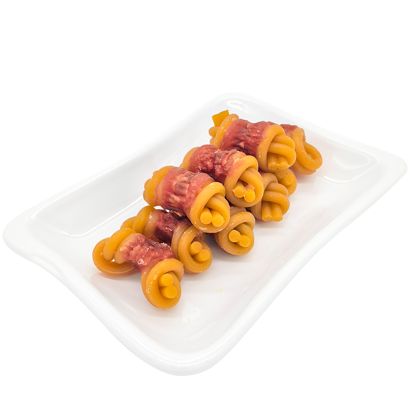 Natürliche Bio-Leckereien für gesunde Haustiere, mit Enten umwickelter, geknoteter Knochen